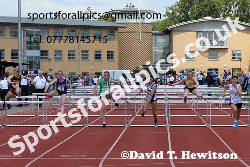 Womens Under-17s and Girls Under-15s Hurdles, 2022 Northern Inter Counties U17s and U15s Track and Field, York, Thursday, June 2nd. Photo: David T. Hewitson/Sports for All Pics